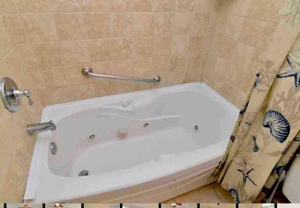 Beach Breeze 3, Pet Friendly, Walking Distance To Atlantic Ocean Free Parking Миртл-Бич Экстерьер фото
